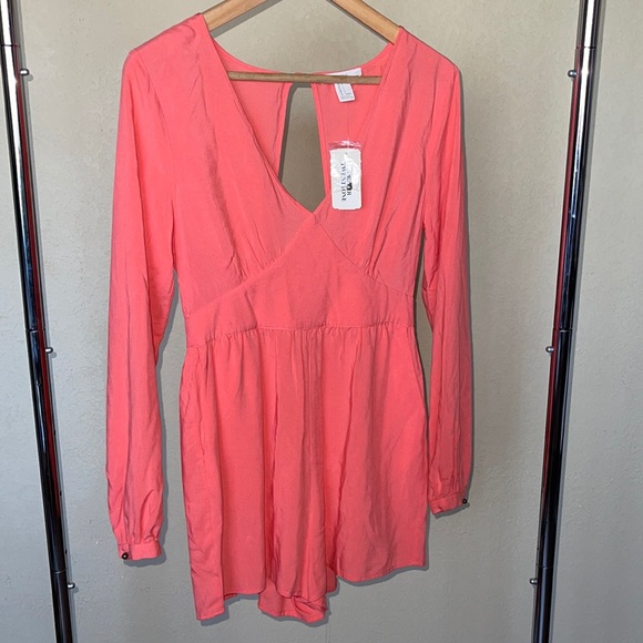 Pink romper - Picture 1 of 3